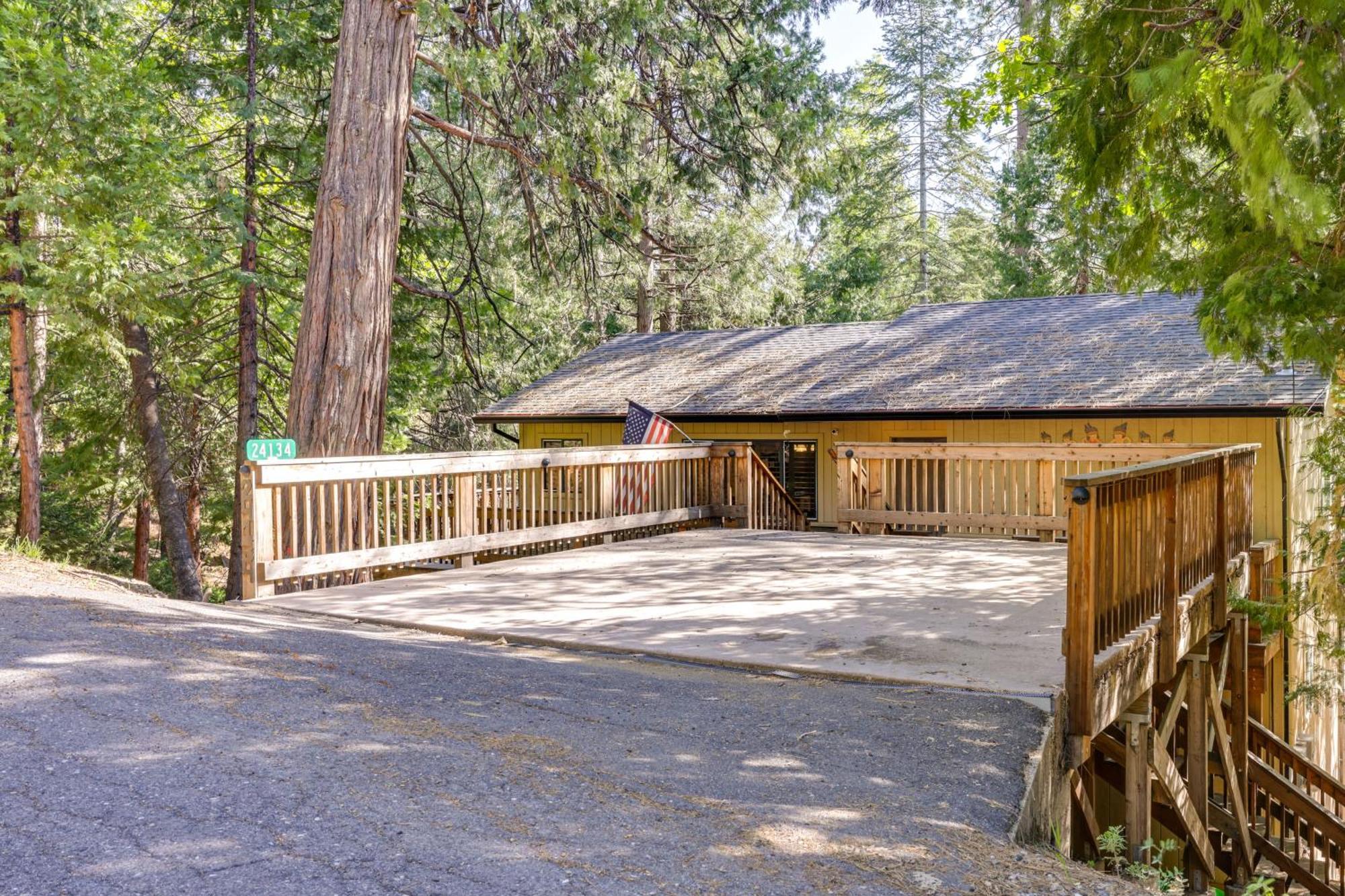 Cozy Mi-Wuk Village Cabin With Deck! Exterior foto